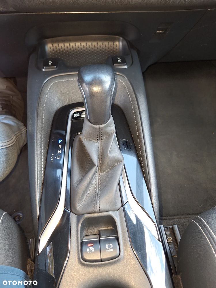 Toyota Corolla 2.0 Hybrid Comfort - 13