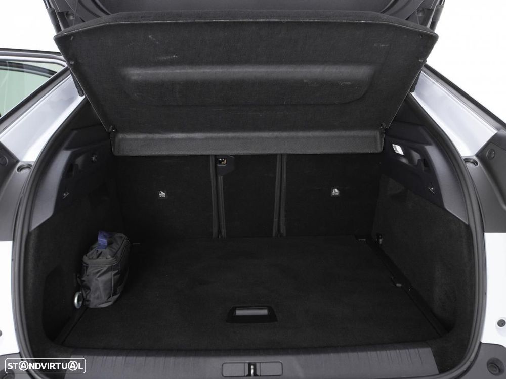 Peugeot 3008 1.2 Hybrid Allure e-DCS6 - 12