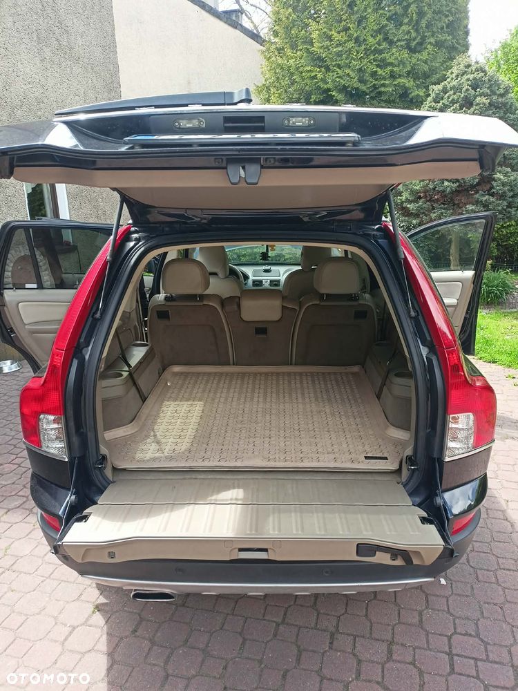Volvo XC 90 - 8