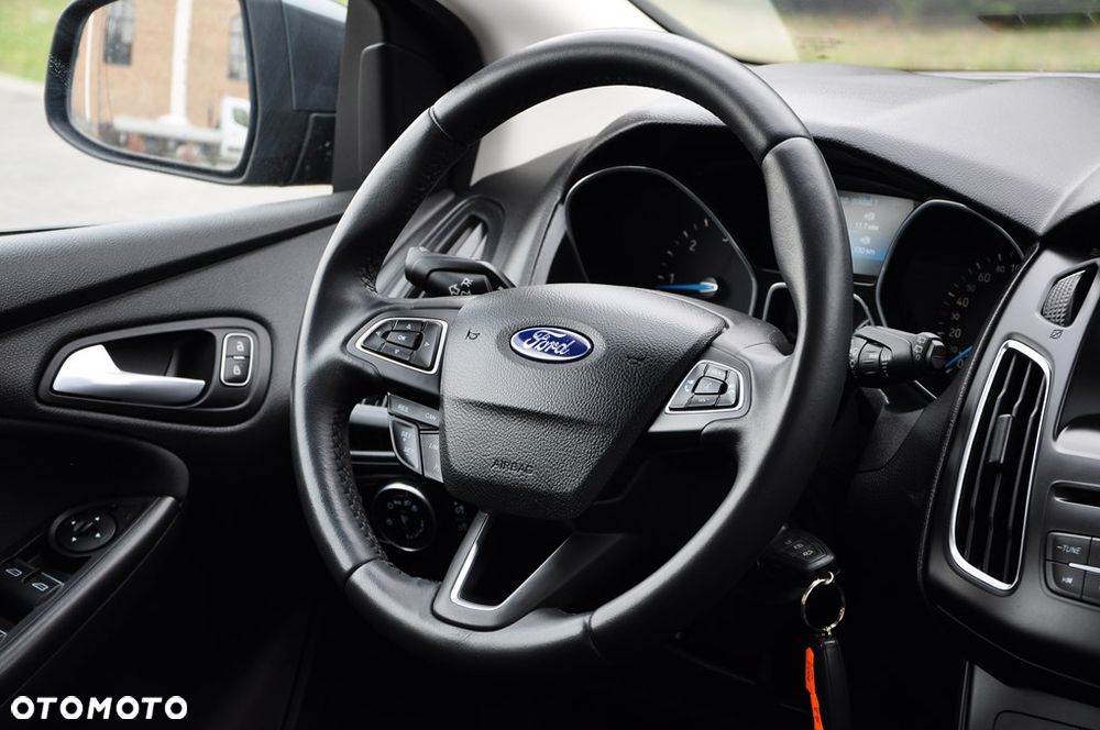 Ford Focus 1.5 EcoBlue STart-Stopp-System TITANIUM - 30