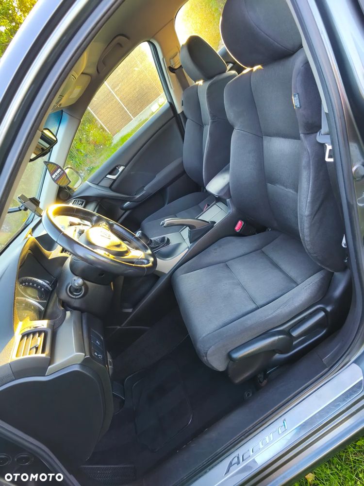 Honda Accord 2.0 Executive - 6