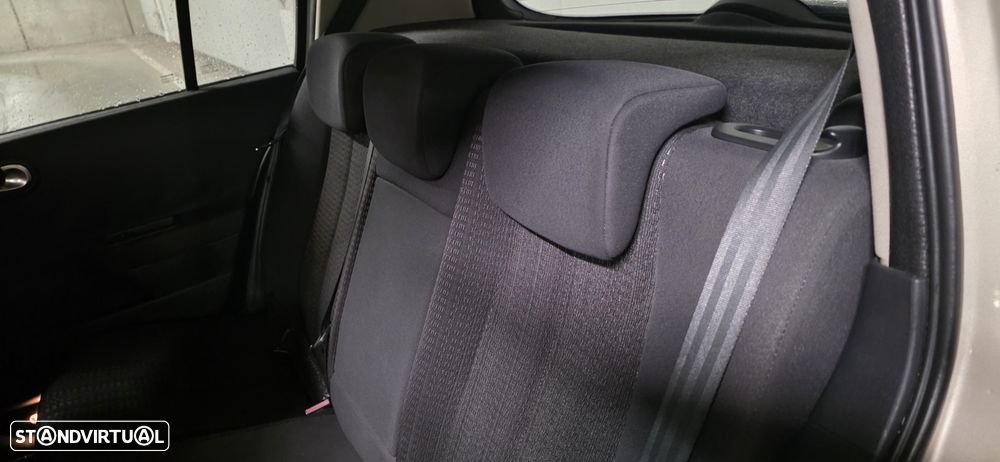 Renault Mégane 1.5 dCi Dynamique Luxe - 14