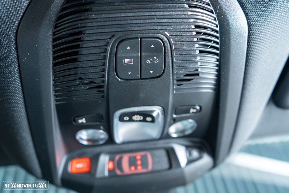 Peugeot 3008 1.6 Hybrid GT e-EAT8 - 43