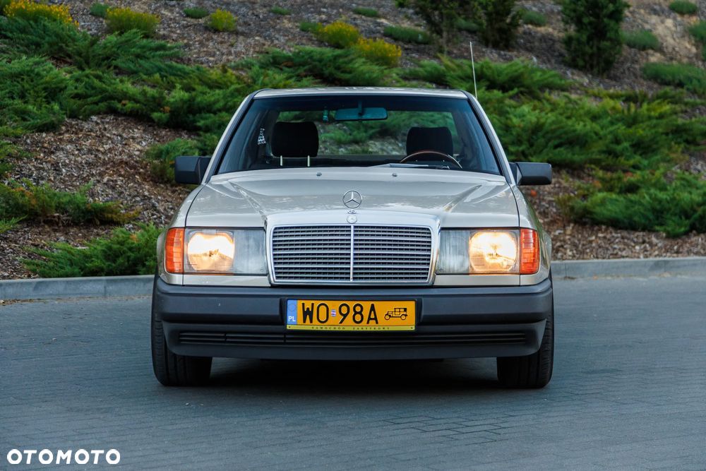Mercedes-Benz W124 (1984-1993) - 2