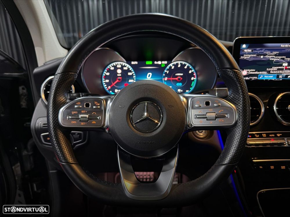 Mercedes-Benz GLC 300 de 4Matic 9G-TRONIC AMG Line — fotografia 19