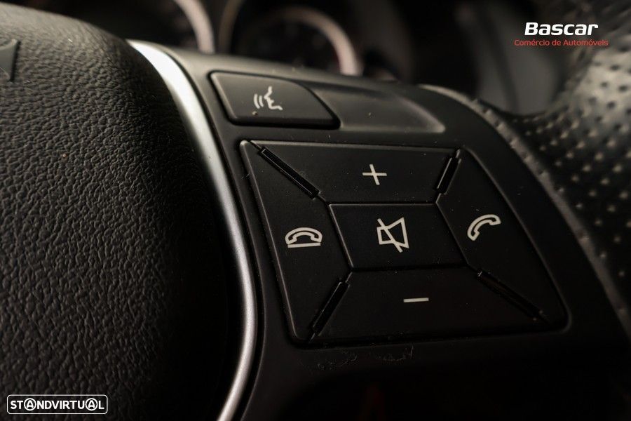 Mercedes-Benz E 250 CDI Avantgarde BE Auto. - 41