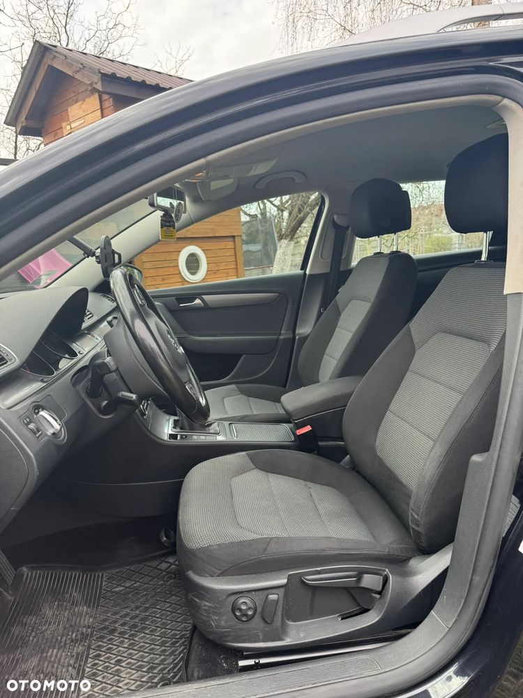 Volkswagen Passat 2.0 TSI Comfortline - 11