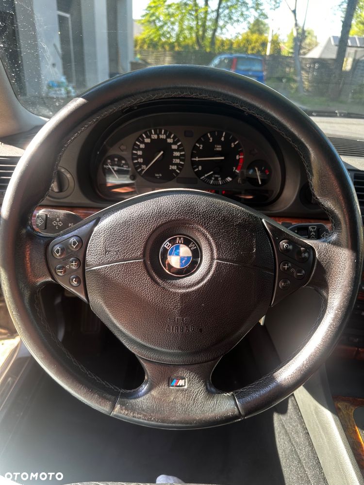 BMW Seria 7 - 11