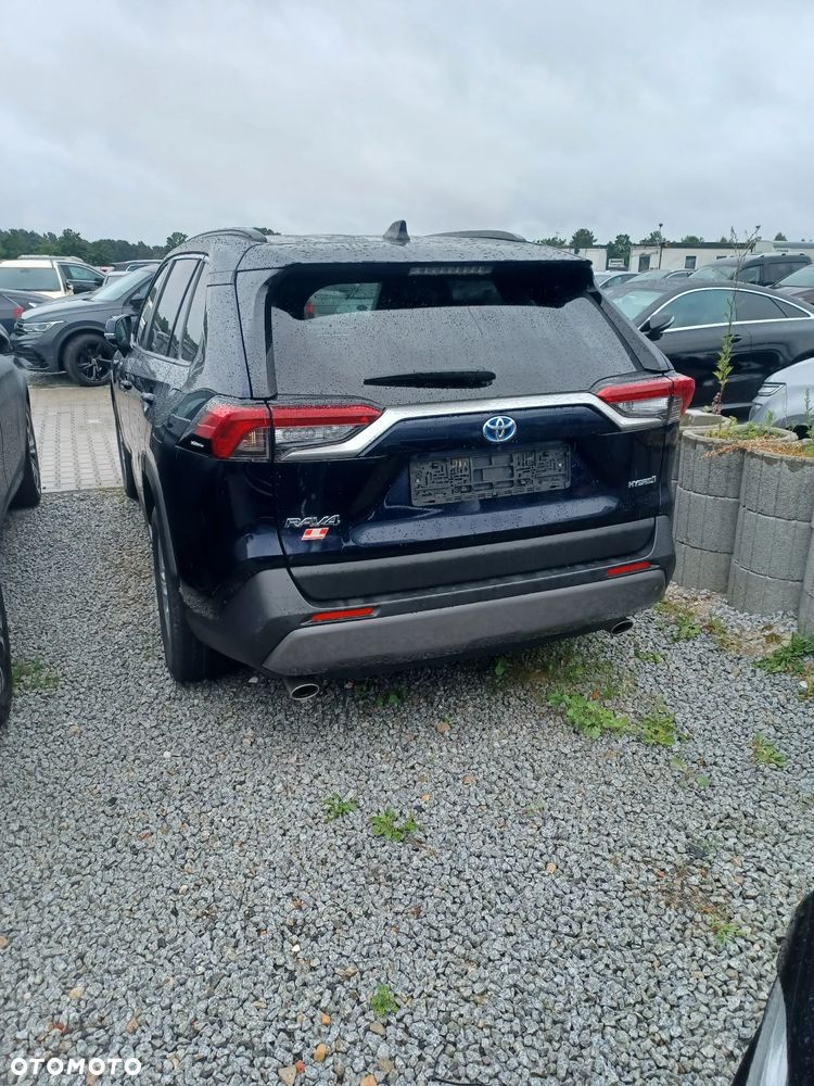 Toyota RAV4 - 8