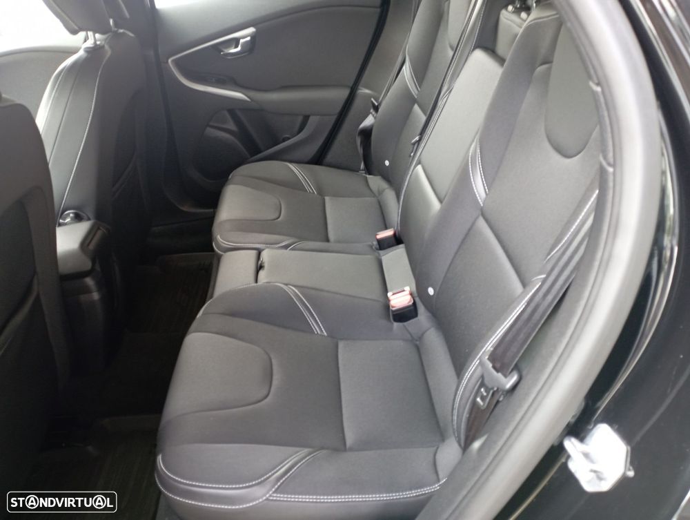 Volvo V40 1.5 T3 Sport Edition Plus Geartronic - 6