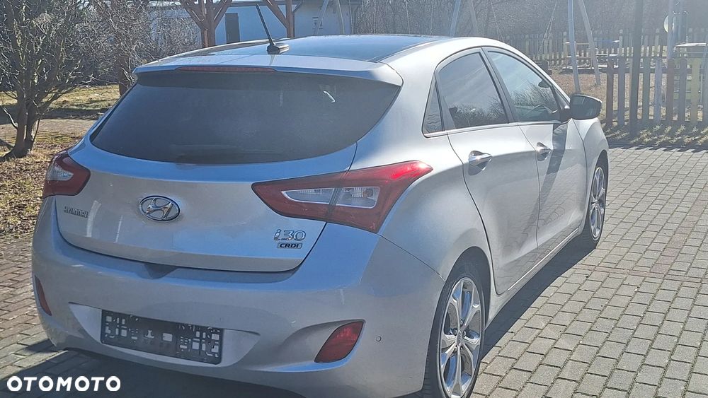 Hyundai i30 blue 1.6 CRDi Premium - 8