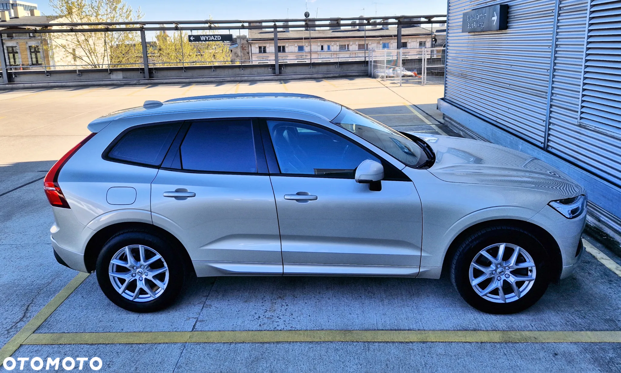 Volvo XC 60 D4 SCR Momentum - 9