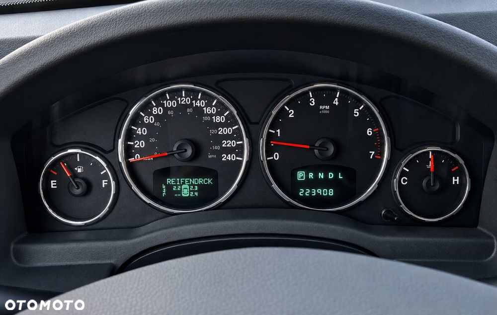 Jeep Cherokee 3.7 Limited - 37