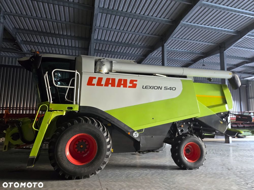 Claas Lexion 540 2006 Rok, heder V 660, 3260 mtg na silniku, Nie Malowany, Stan Bardzo Dobry - 3