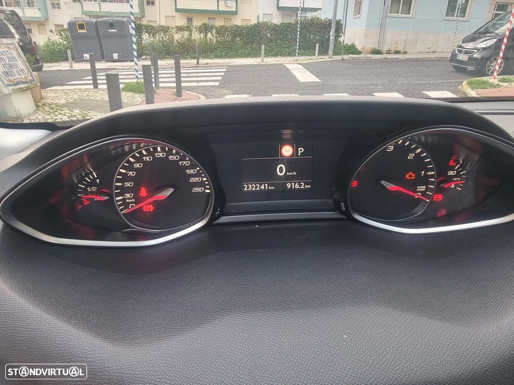 Peugeot 308 BlueHDi FAP 130 EAT6 Stop & Start Active - 8