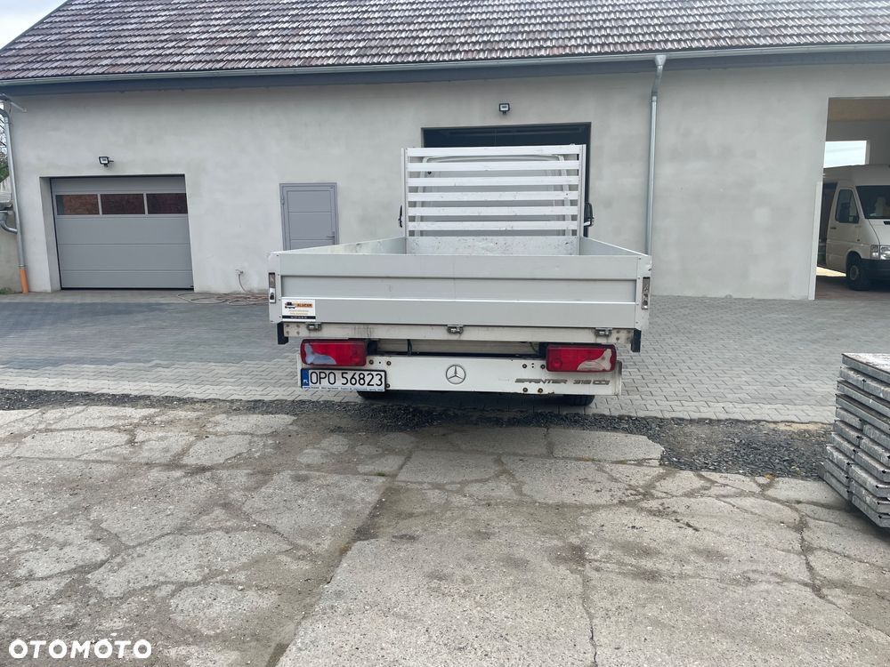 Mercedes-Benz Sprinter - 14