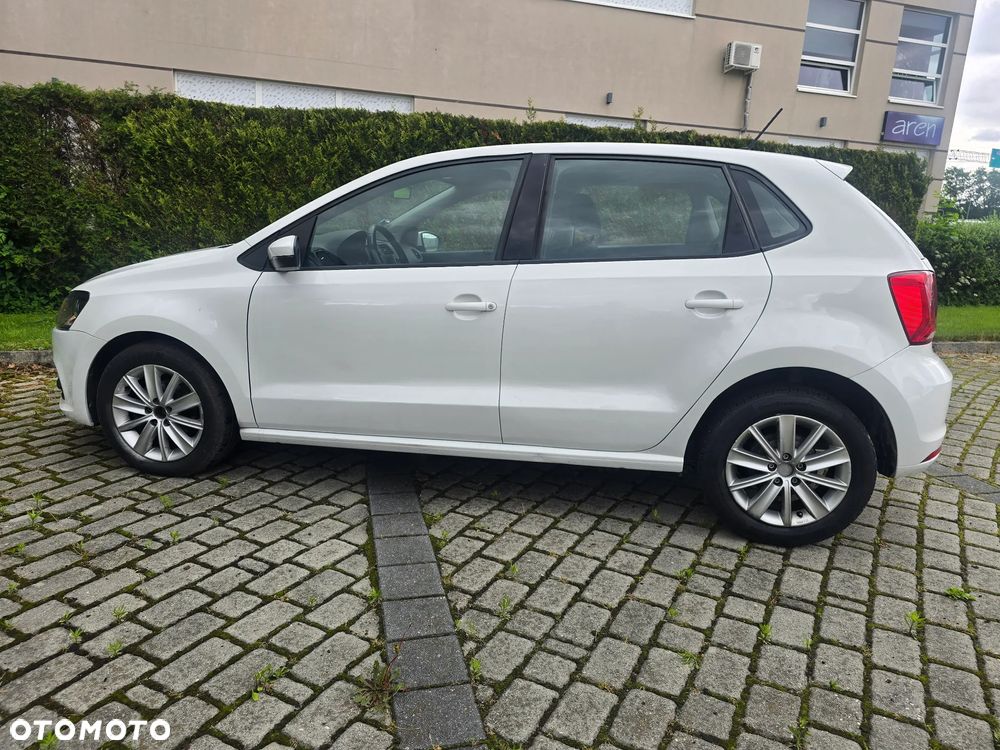 Volkswagen Polo 1.4 TDI (Blue Motion Technology) Comfortline - 16