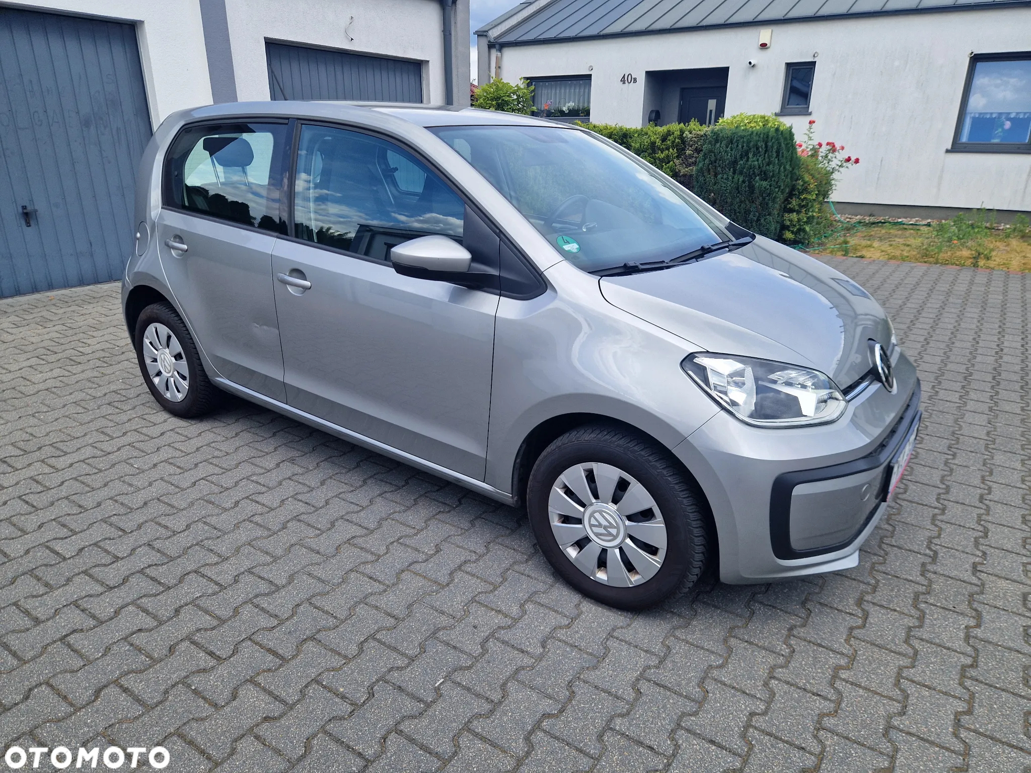 Volkswagen up! 1.0 high EU6 - 12