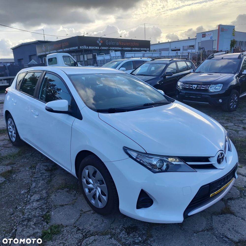 Toyota Auris - 3