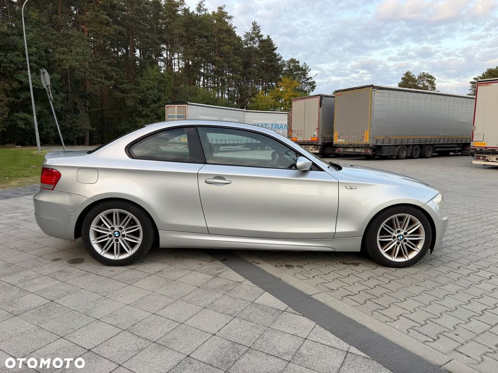 BMW 1 Series 2009 photo 5