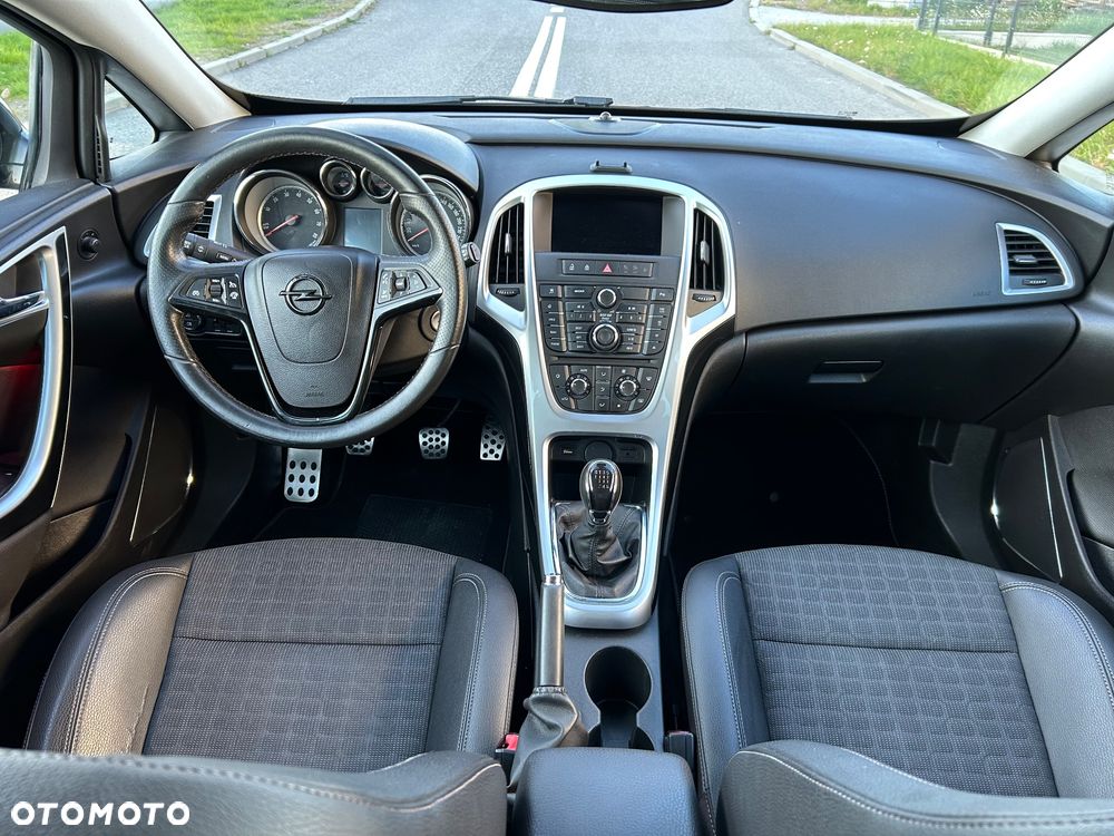 Opel Astra 1.6 T SIDI Sport S&S - 10
