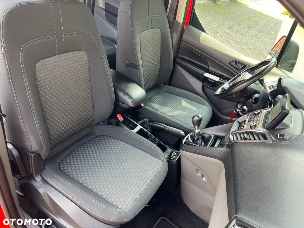 Ford Tourneo Connect - 19