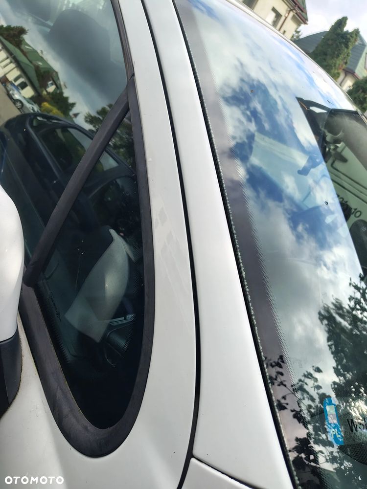 Peugeot 207 1.4 HDi Presence - 36