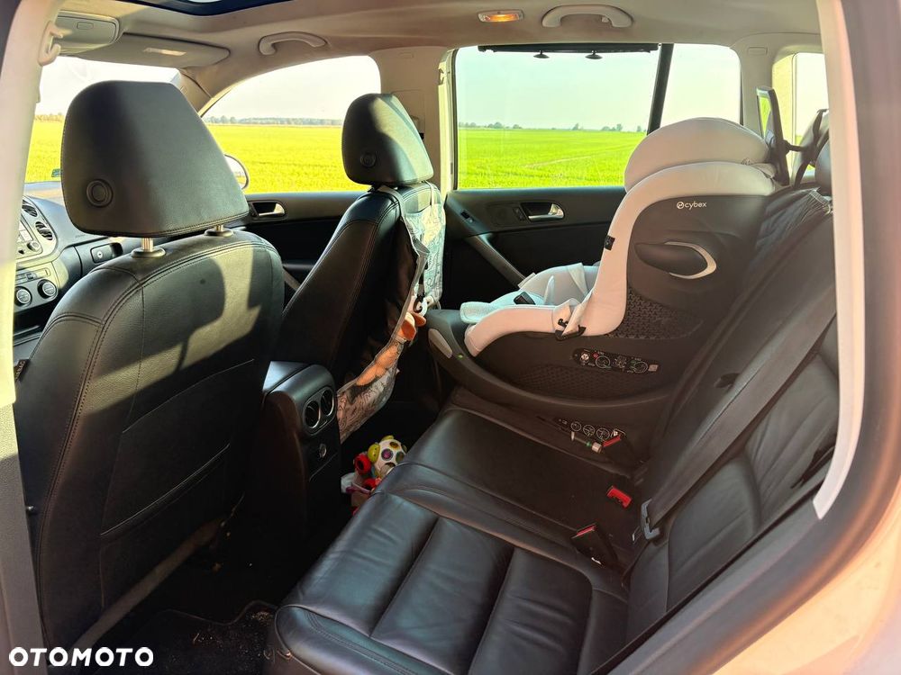 Volkswagen Tiguan 2.0 TSI 4Mot Track DSG - 9