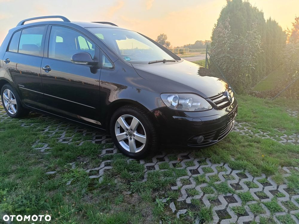 Volkswagen Golf Plus - 11