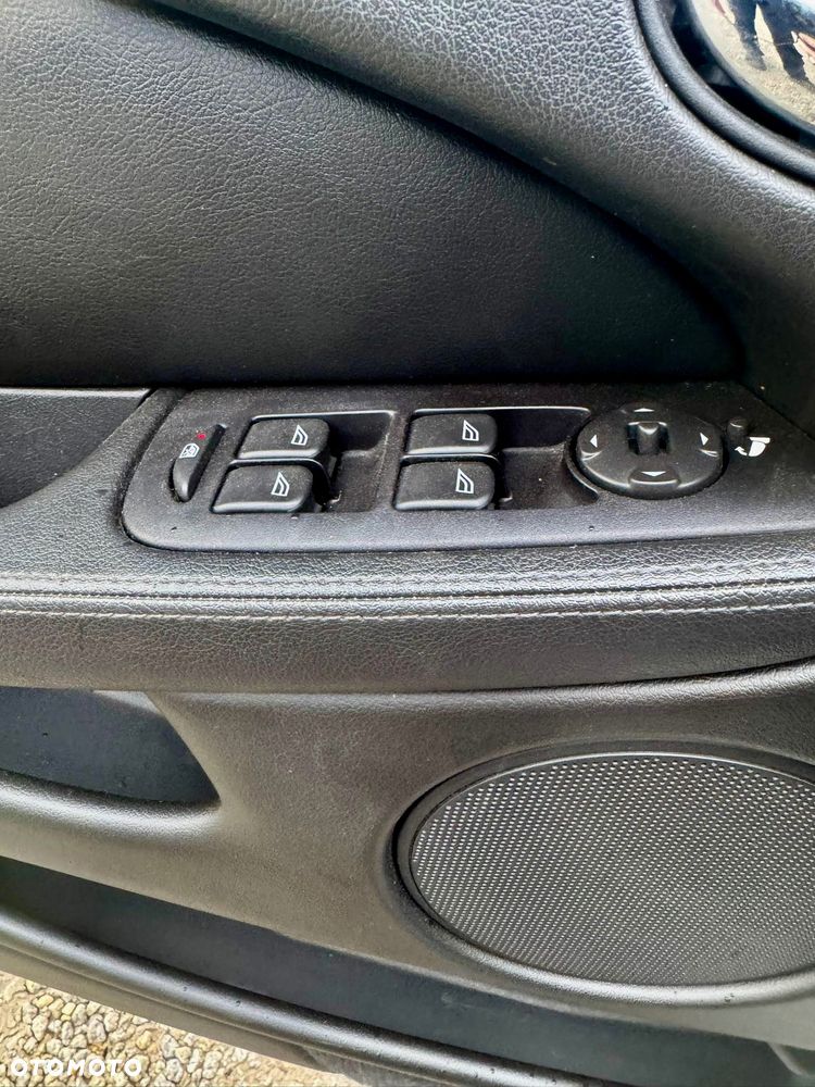 Jaguar X-Type 3.0 V6 4x4 Executive - 13