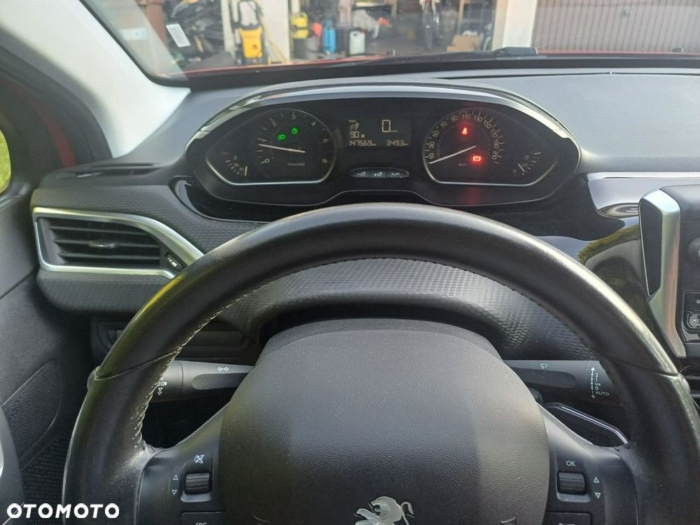 Peugeot 2008 1.5 BlueHDi Style - 11