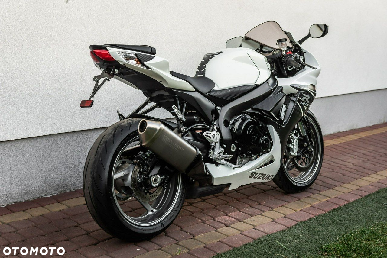 Suzuki GSX-R - 3