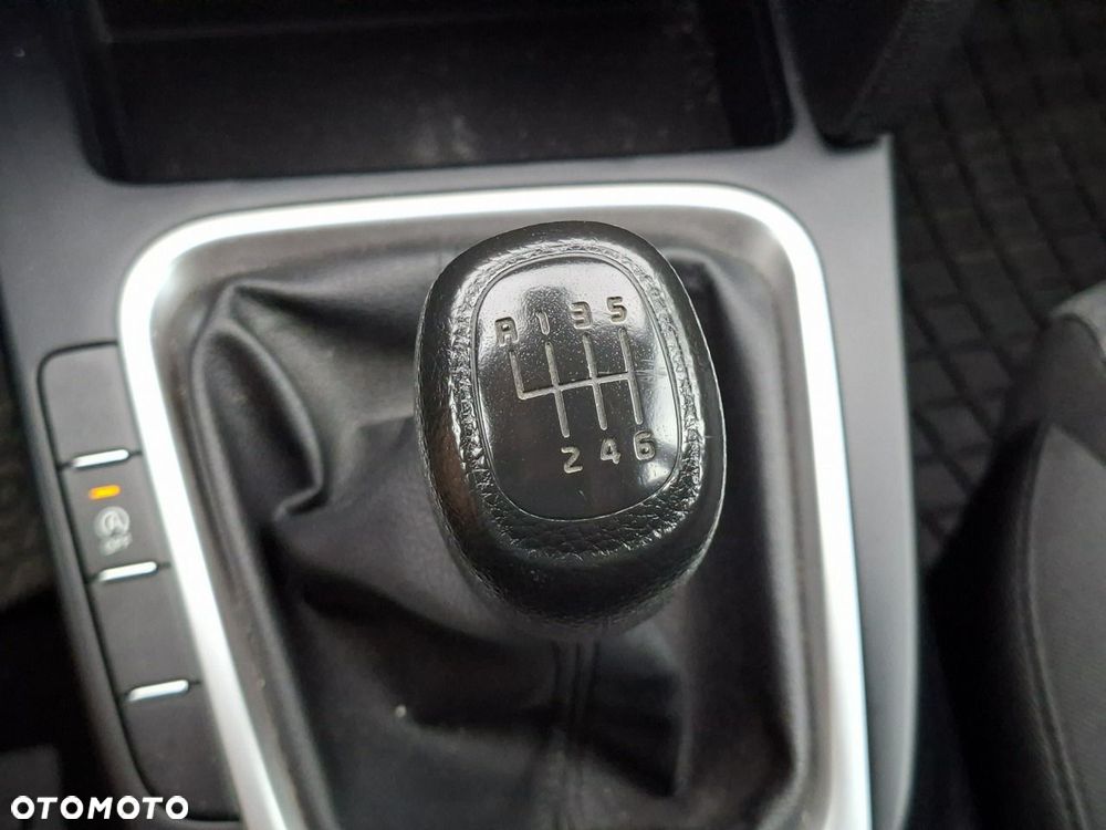 Kia Ceed - 21