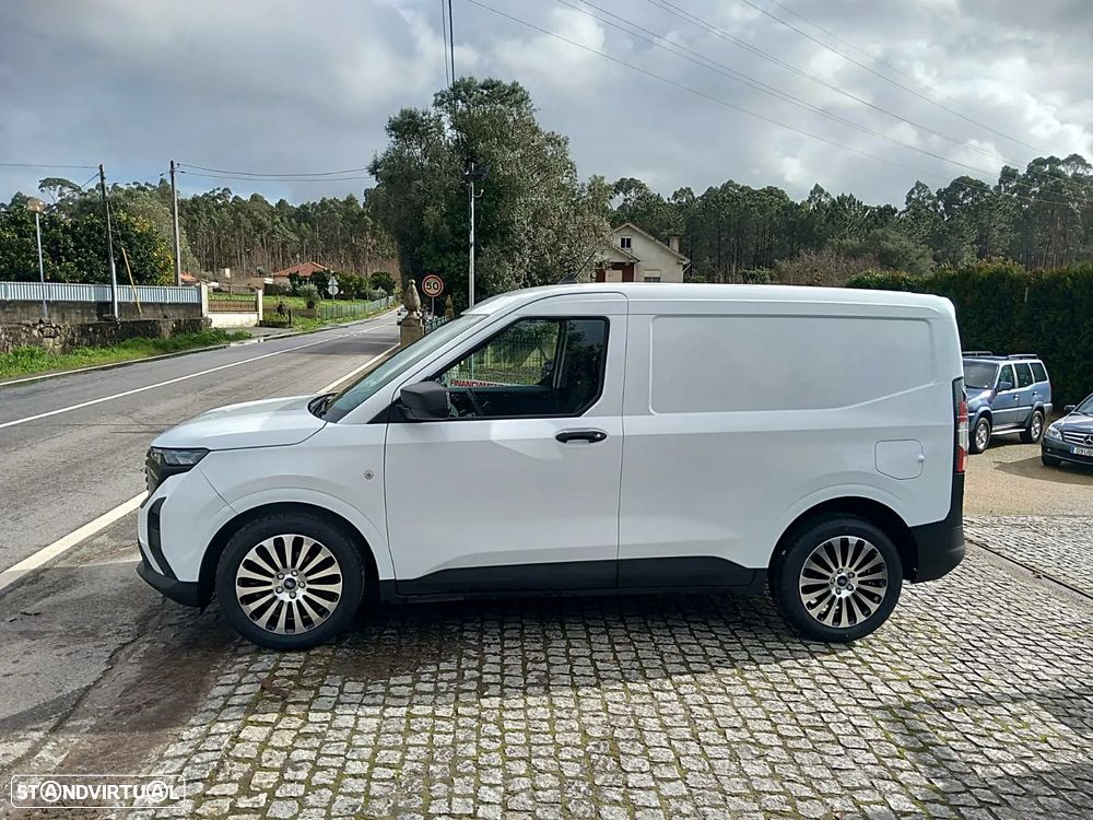 Ford Transit Courier - 3
