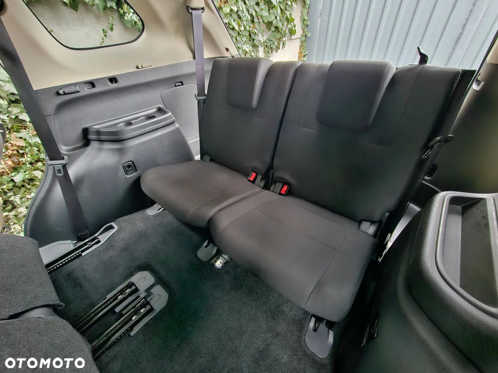 Mitsubishi Outlander 2.2 DI-D 4WD Plus - 32