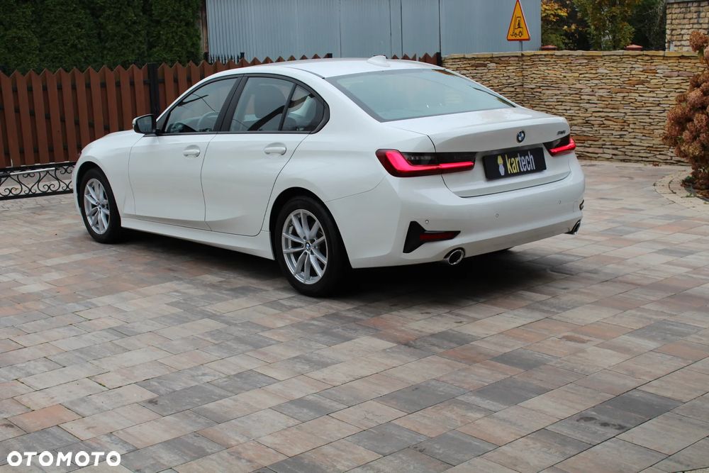BMW 3 Series 2021 photo 5
