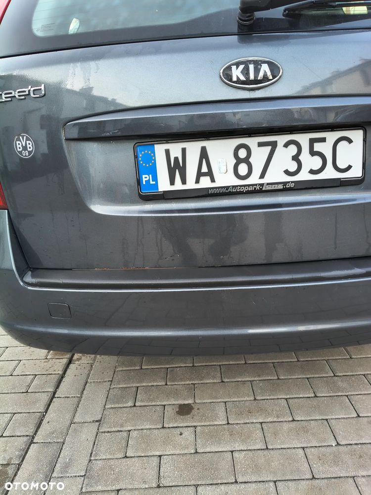 Kia Ceed - 4