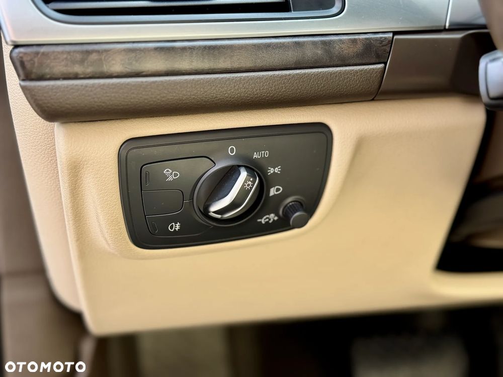 Audi A6 Avant 2.0 TDI Ultra S tronic - 24