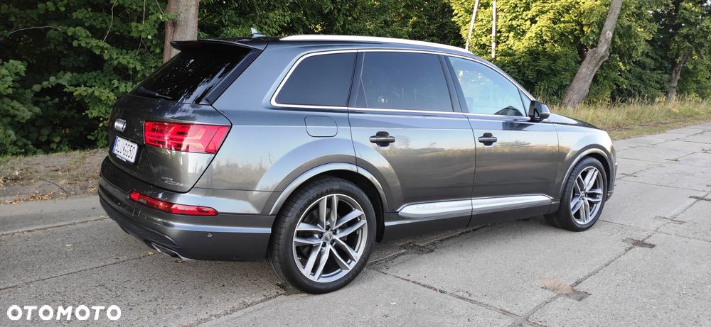 Audi Q7 - 8