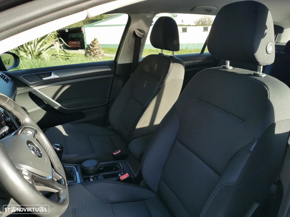 VW Golf Variant 1.6 TDi Confortline - 20