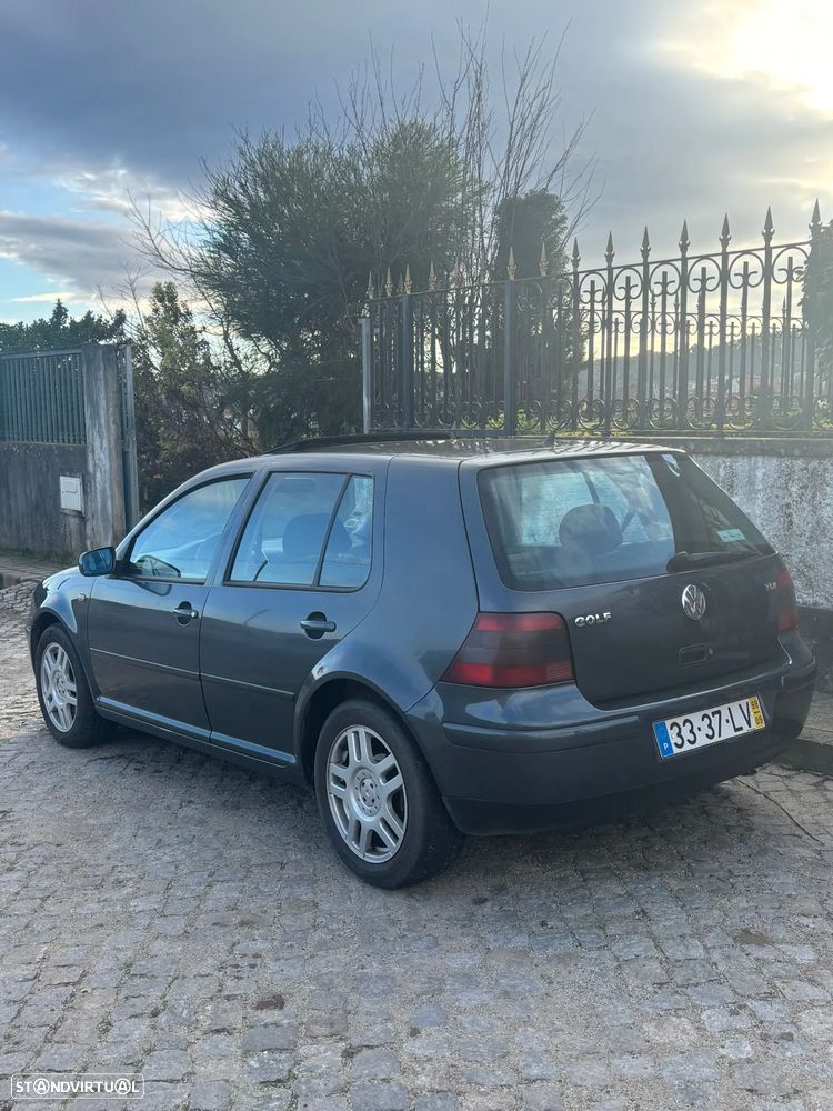 VW Golf 1.9 TDi Highline - 4