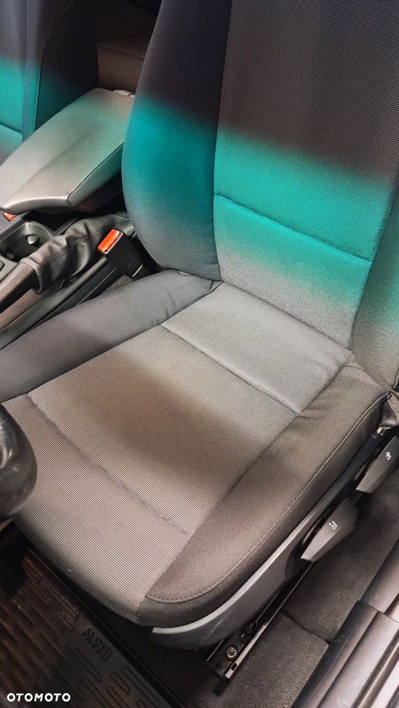 BMW Seria 1 116i - 15