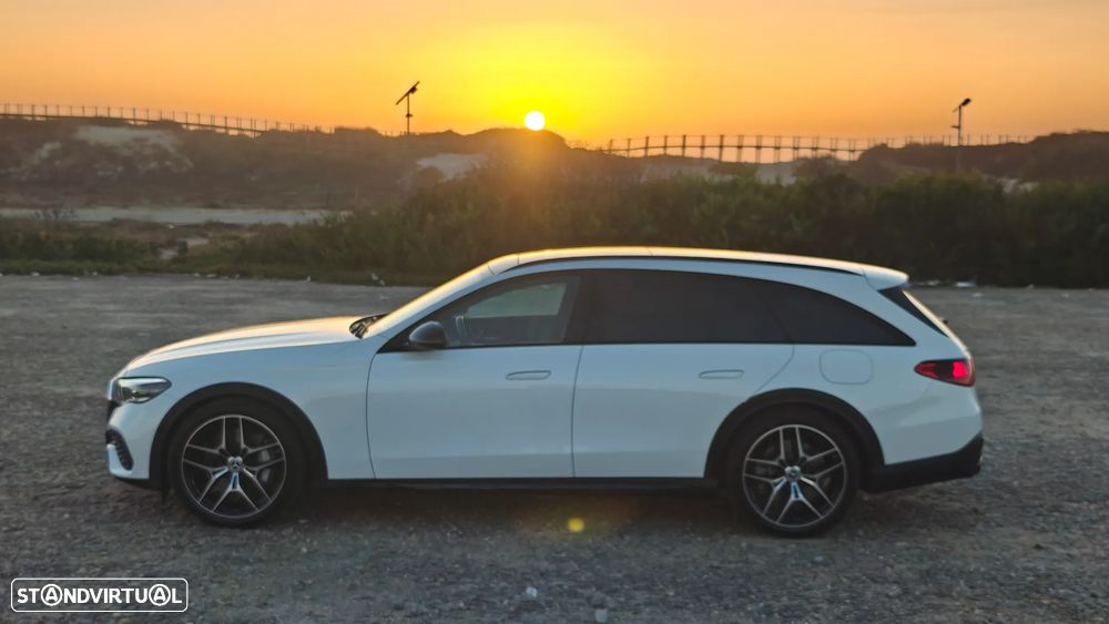 Mercedes-Benz E 300 de 4Matic All-Terrain - 11