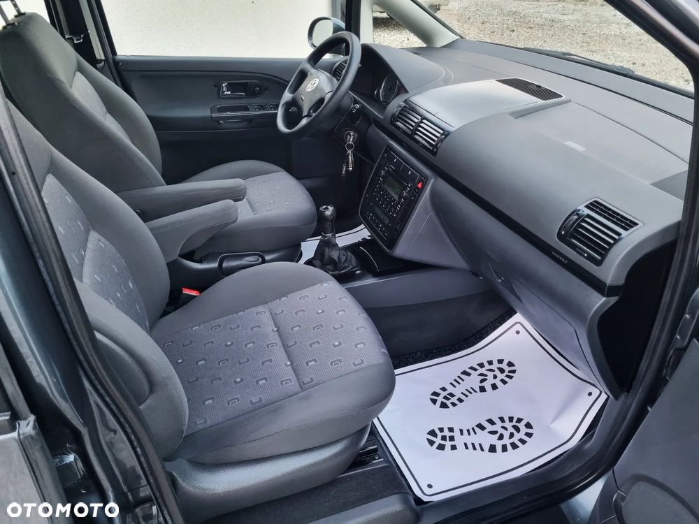 Volkswagen Sharan 1.9 TDI Family - 11