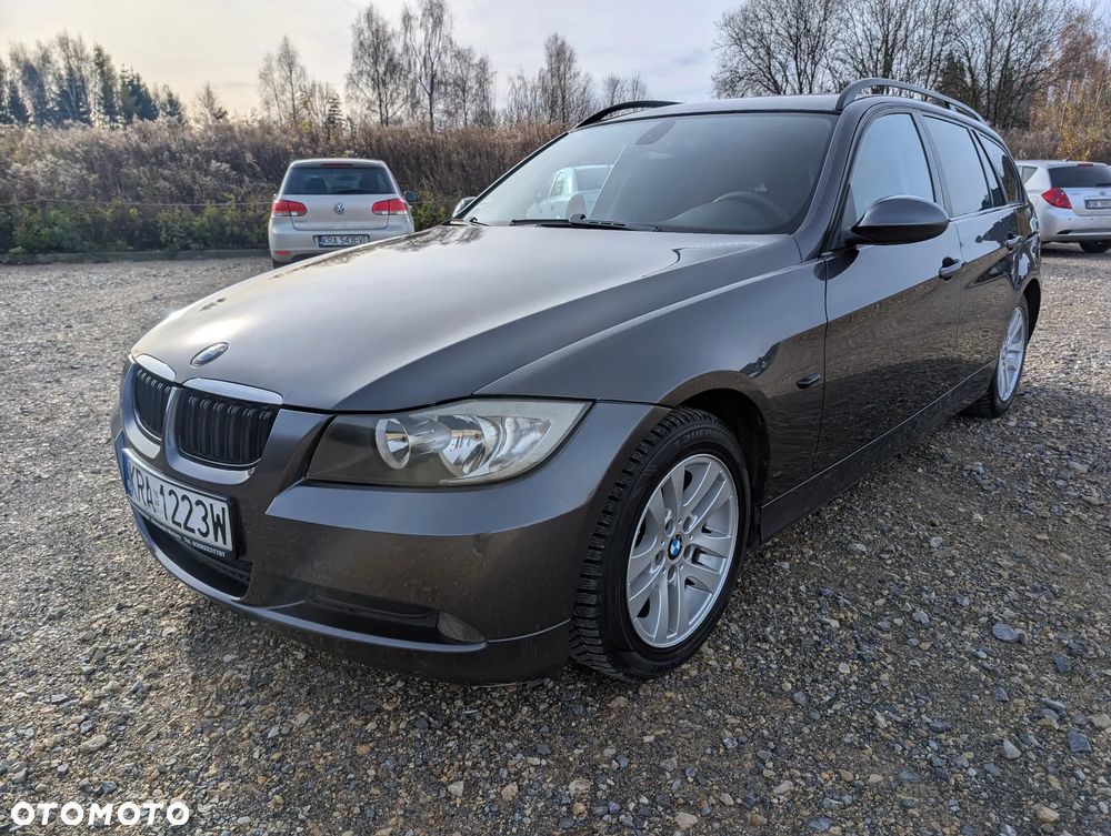 BMW Seria 3 318d - 18