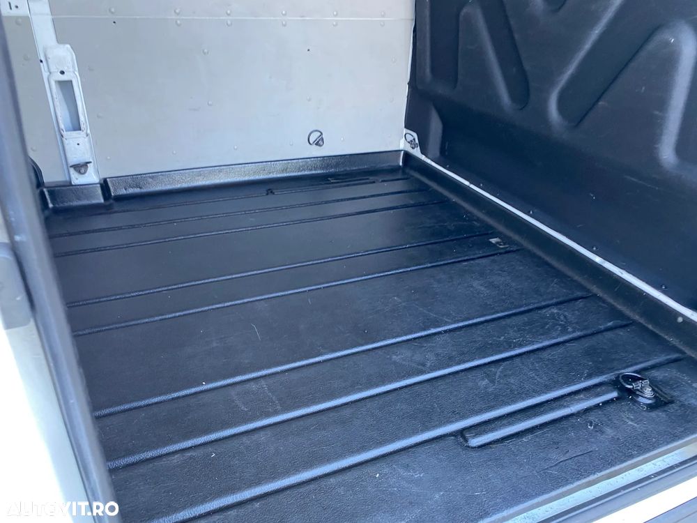 Ford Transit L2H2 - 10
