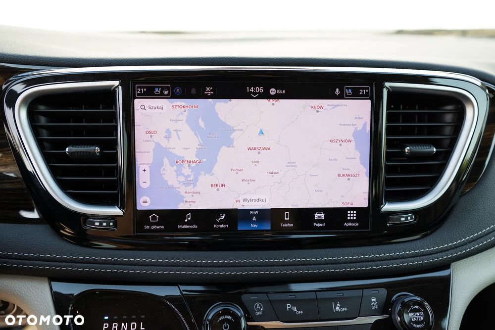 Chrysler Pacifica - 3