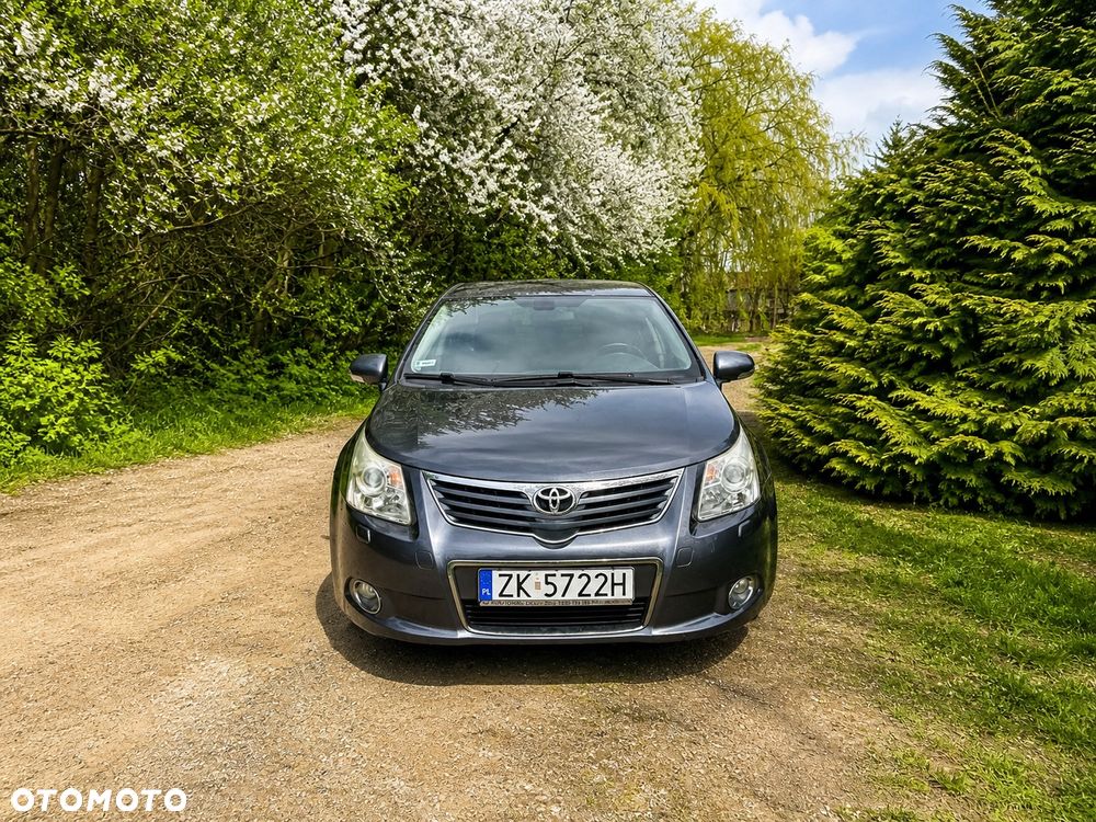 Toyota Avensis 2.0 D-4D Sol+NAVI - 2