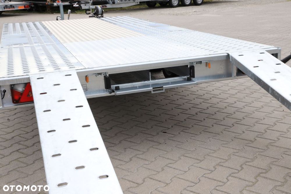 TEMARED CAR DECK 4521/2 S 2,7T 450x215cm  Wypełnienie blachą aluminiową DMC 2700kg Koła 195R13C - 12