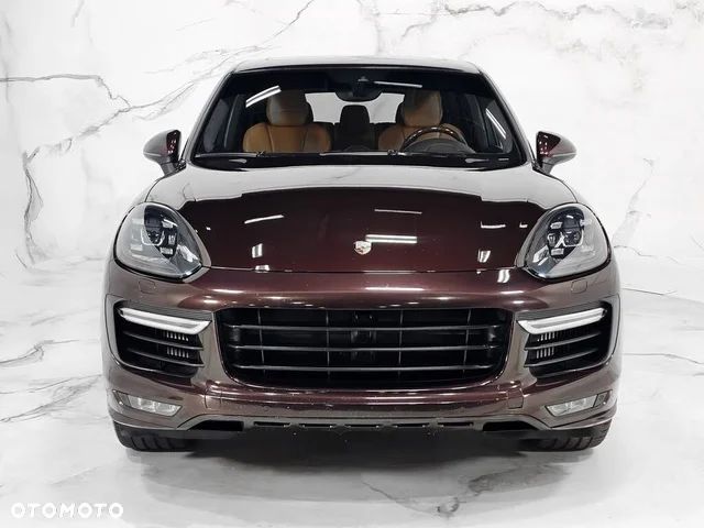 Porsche Cayenne 2016